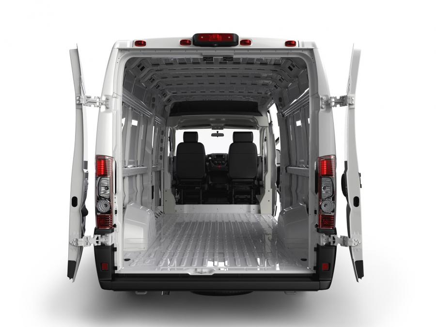  Dodge Ram ProMaster 3500 Cargo Van 2013 года  (фото 9 из 16)